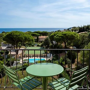 Hotel Du Parc Cavalaire Sur Mer Hotel